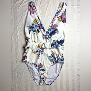 Cupshe white floral plunge neckline one piece swimsuit with cute waist ruffle
